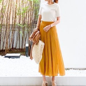 Uniqlo washer satin skirt pants - US size Small